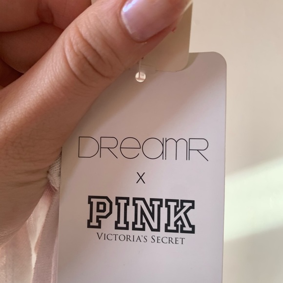 NWT VSPINK OPEN BACK T-SHIRT - Picture 4 of 4